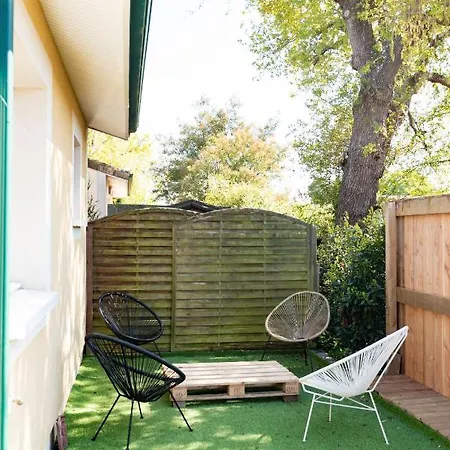 Holiday home Maison Chaleureuse 4pers Bassin Park/jardin *