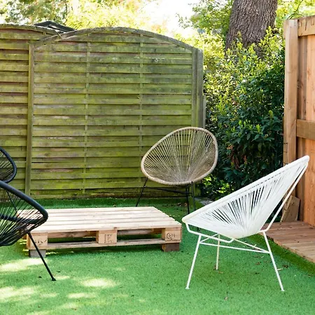 Maison Chaleureuse 4pers Bassin Park/jardin Holiday home *